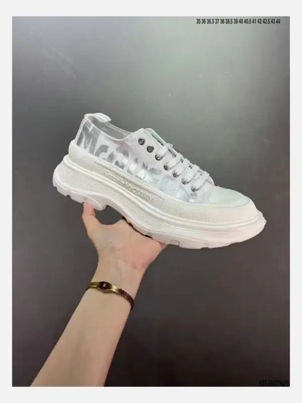 Canvas White Silver