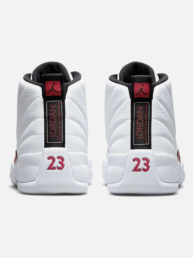 Air Jordan 12 - Image 2