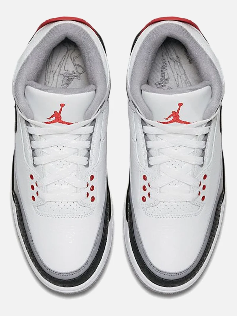 Air Jordan 3 - Image 4